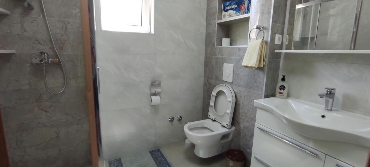 One Bedroom Apartment Gogo With Private Parking ネウム エクステリア 写真