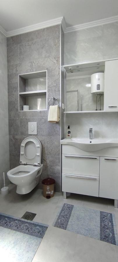One Bedroom Apartment Gogo With Private Parking ネウム エクステリア 写真